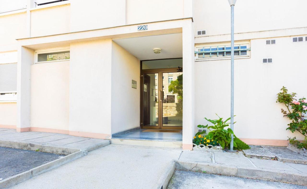 Appart Premium Du Lys Balcon Amenage Parking Gratuit Dammarie-lè-Lys Eksteriør bilde